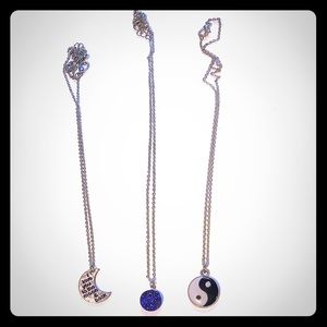 Three piece necklace set